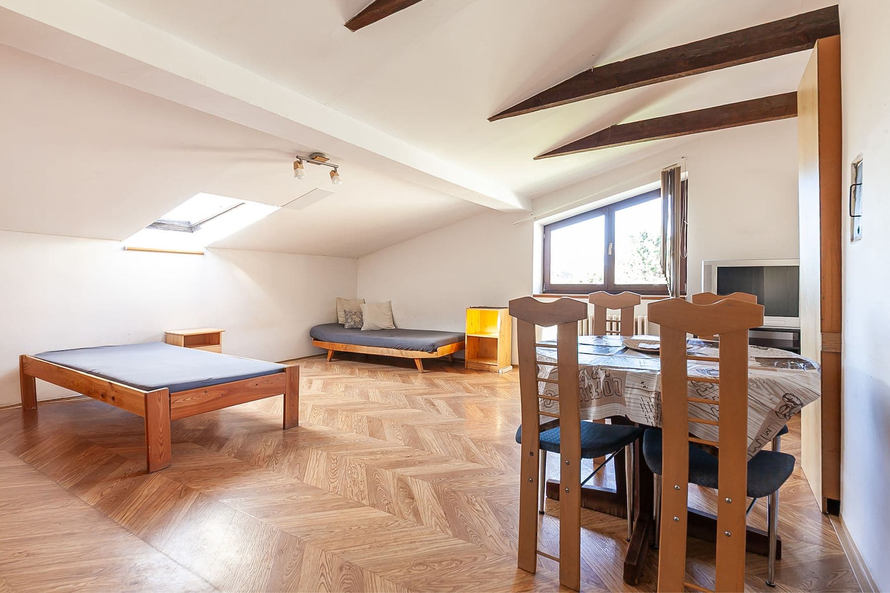 Predaj domu 270 m², pozemek 868 m², Modletice, Středočeský kraj Predaj domu 270 m², pozemek 868 m², Modletice, Středočeský kraj