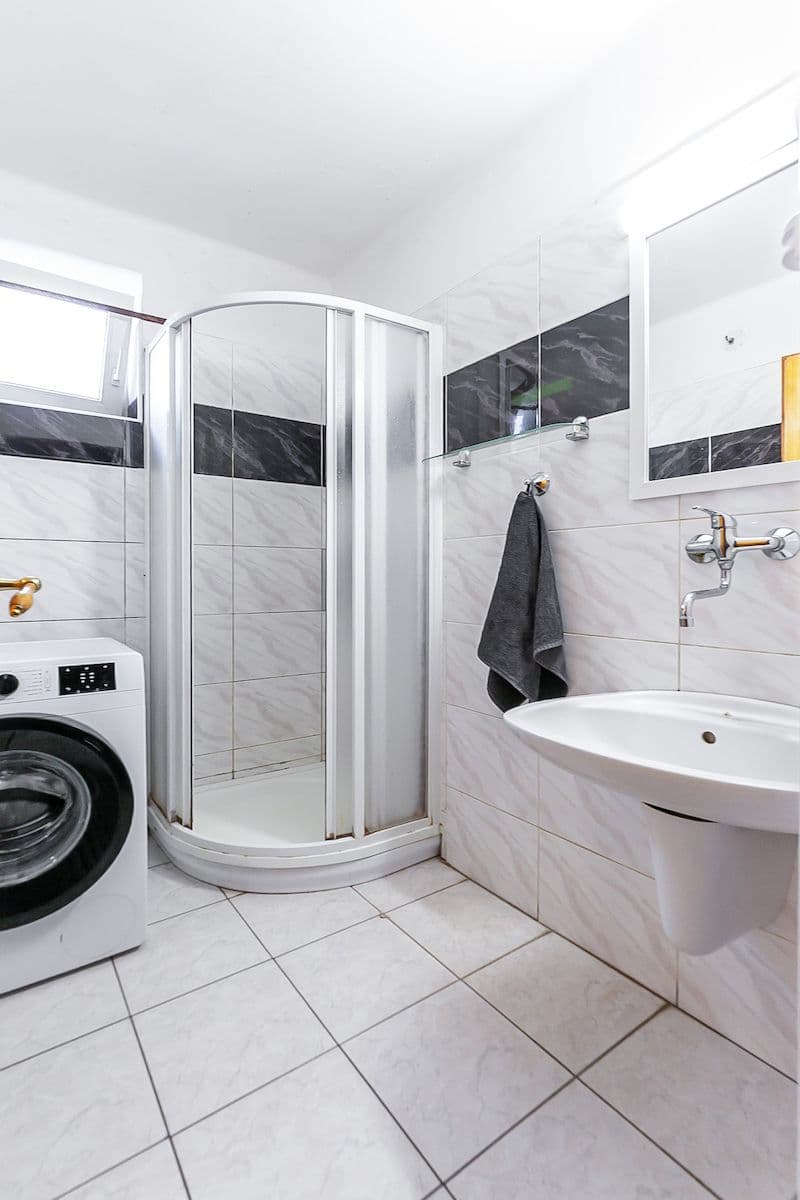 Predaj domu 270 m², pozemek 868 m², Modletice, Středočeský kraj Predaj domu 270 m², pozemek 868 m², Modletice, Středočeský kraj