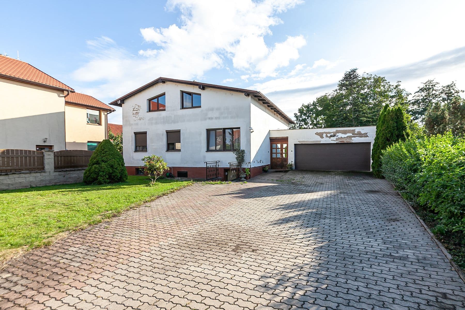 Predaj domu 270 m², pozemek 868 m², Modletice, Středočeský kraj Predaj domu 270 m², pozemek 868 m², Modletice, Středočeský kraj