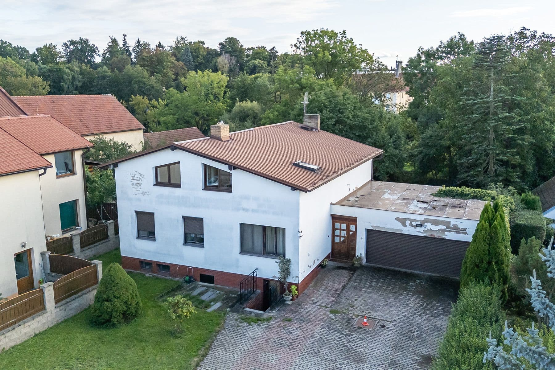 Predaj domu 270 m², pozemek 868 m², Modletice, Středočeský kraj Predaj domu 270 m², pozemek 868 m², Modletice, Středočeský kraj