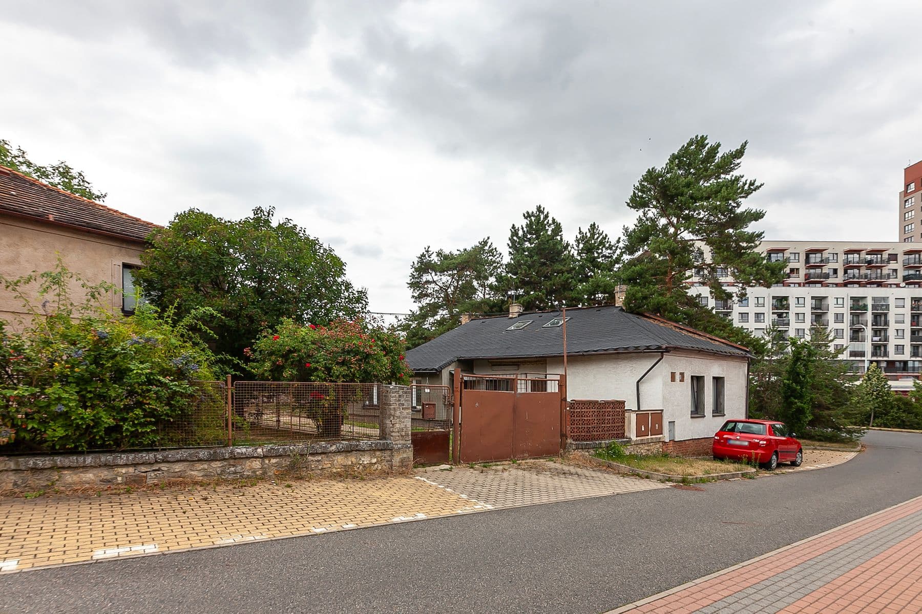 Predaj domu 60 m², pozemek 624 m², Ke Klubovně, Praha, Praha Predaj domu 60 m², pozemek 624 m², Ke Klubovně, Praha, Praha