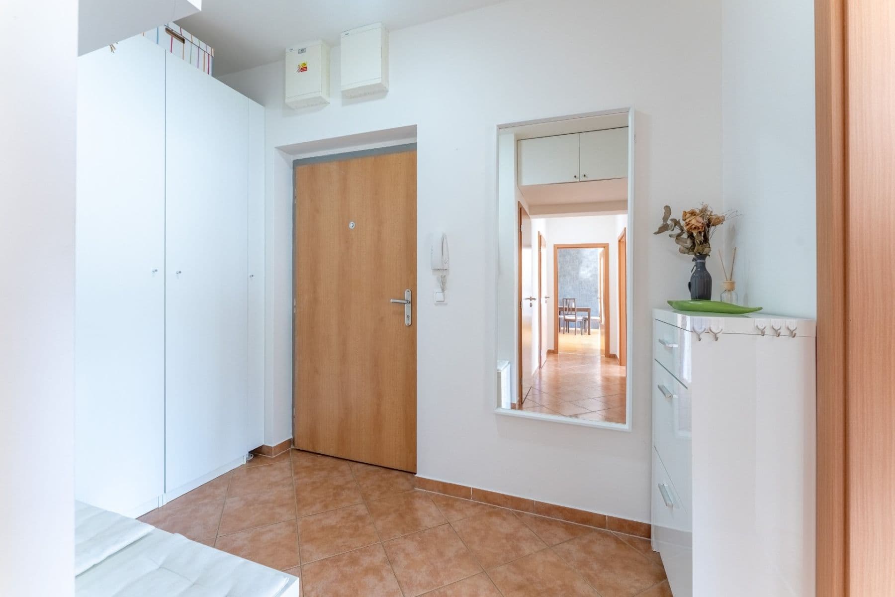 Predaj bytu 3-izbový 80 m², Sicherova, Praha, Praha Predaj bytu 3-izbový 80 m², Sicherova, Praha, Praha