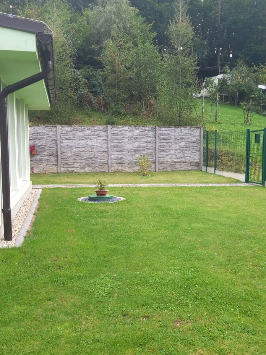 Predaj domu 70 m², pozemek 2.300 m², Malá Čausa, Trenčiansky kraj Predaj domu 70 m², pozemek 2.300 m², Malá Čausa, Trenčiansky kraj