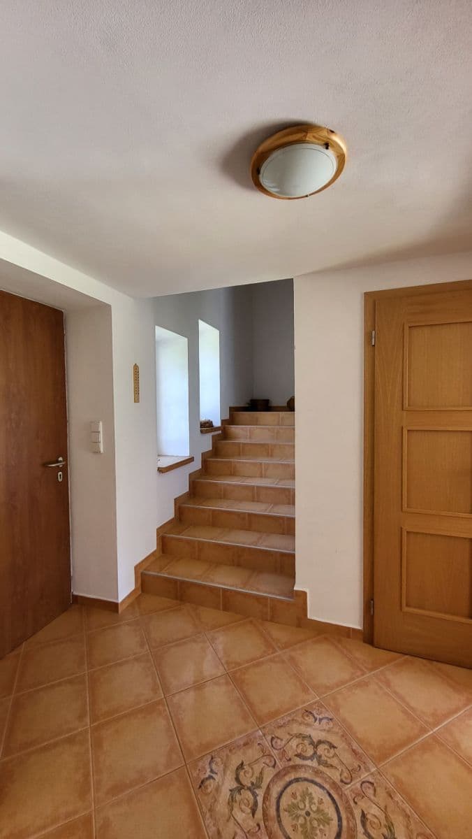 Predaj domu 147 m², pozemek 2.773 m², Dolní Hořice, Jihočeský kraj Predaj domu 147 m², pozemek 2.773 m², Dolní Hořice, Jihočeský kraj