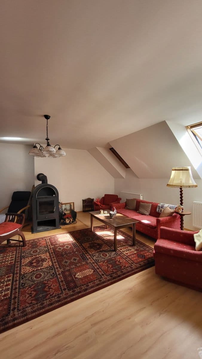 Predaj domu 147 m², pozemek 2.773 m², Dolní Hořice, Jihočeský kraj Predaj domu 147 m², pozemek 2.773 m², Dolní Hořice, Jihočeský kraj