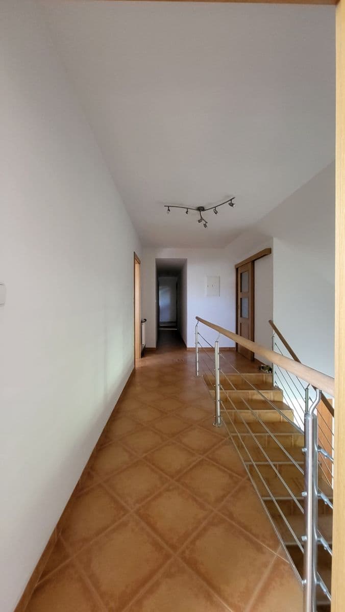 Predaj domu 147 m², pozemek 2.773 m², Dolní Hořice, Jihočeský kraj Predaj domu 147 m², pozemek 2.773 m², Dolní Hořice, Jihočeský kraj