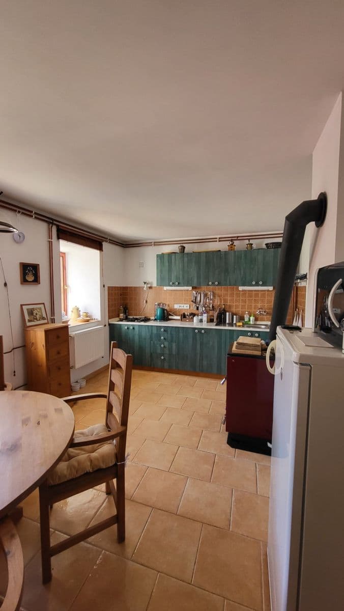 Predaj domu 147 m², pozemek 2.773 m², Dolní Hořice, Jihočeský kraj Predaj domu 147 m², pozemek 2.773 m², Dolní Hořice, Jihočeský kraj