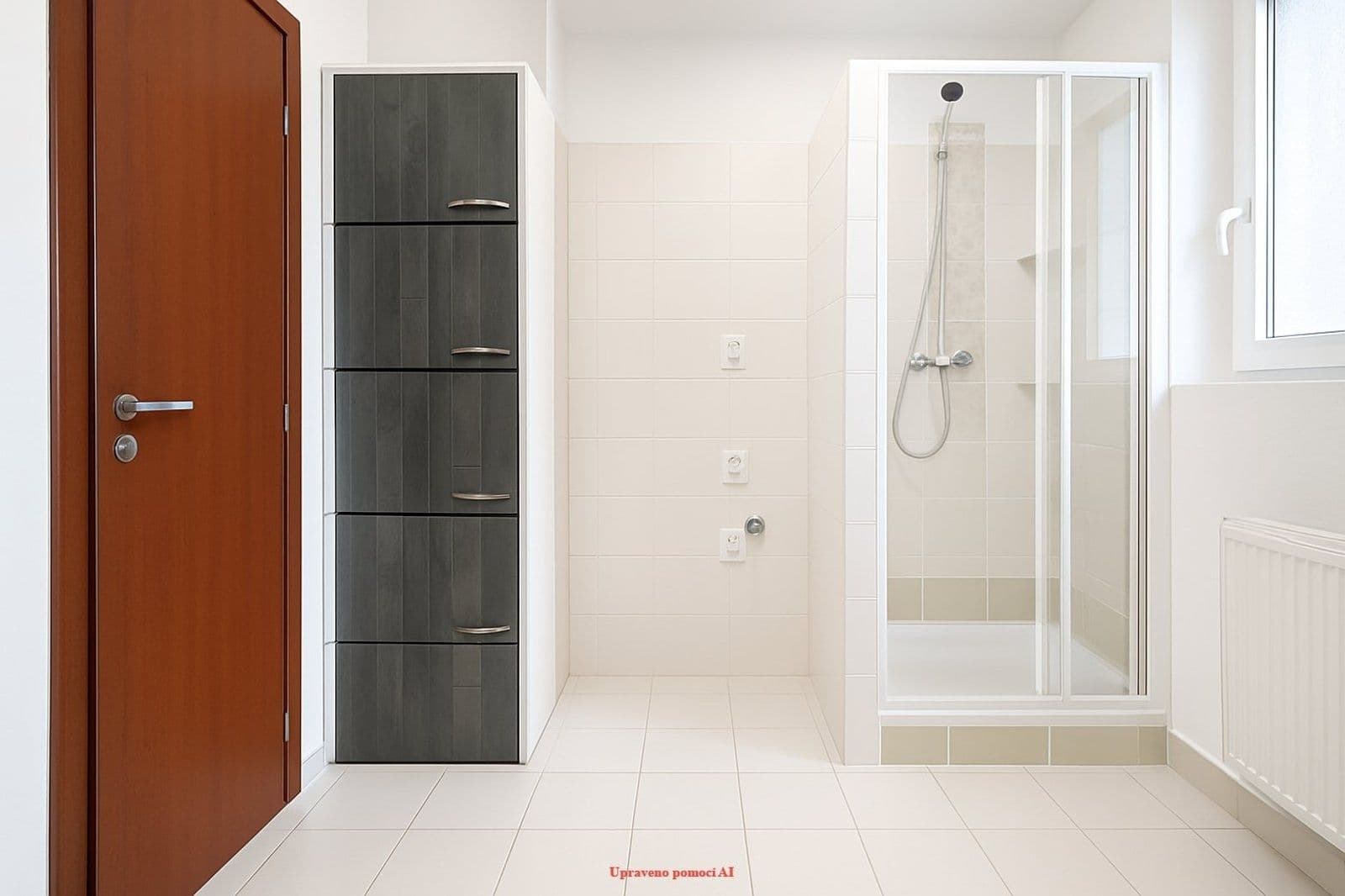 Prenájom bytu 4-izbový 83 m², Obránců míru, Havířov, Moravskoslezský kraj Prenájom bytu 4-izbový 83 m², Obránců míru, Havířov, Moravskoslezský kraj