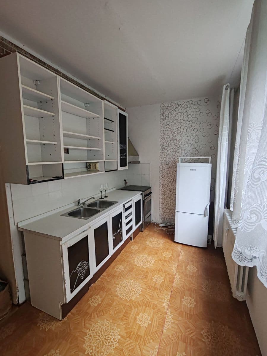 Predaj bytu 3-izbový 67 m², Pod Skalkou, Přerov, Olomoucký kraj Predaj bytu 3-izbový 67 m², Pod Skalkou, Přerov, Olomoucký kraj
