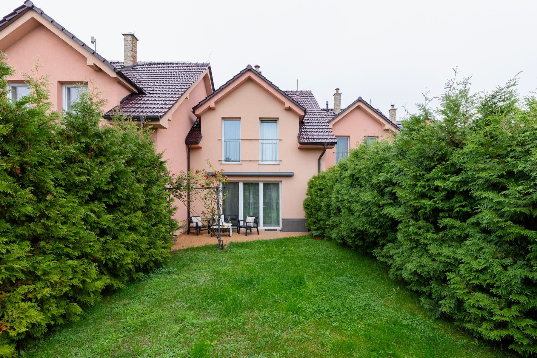 Predaj domu 213 m², pozemek 290 m², Čs. armády, Pletený Újezd, Středočeský kraj Predaj domu 213 m², pozemek 290 m², Čs. armády, Pletený Újezd, Středočeský kraj