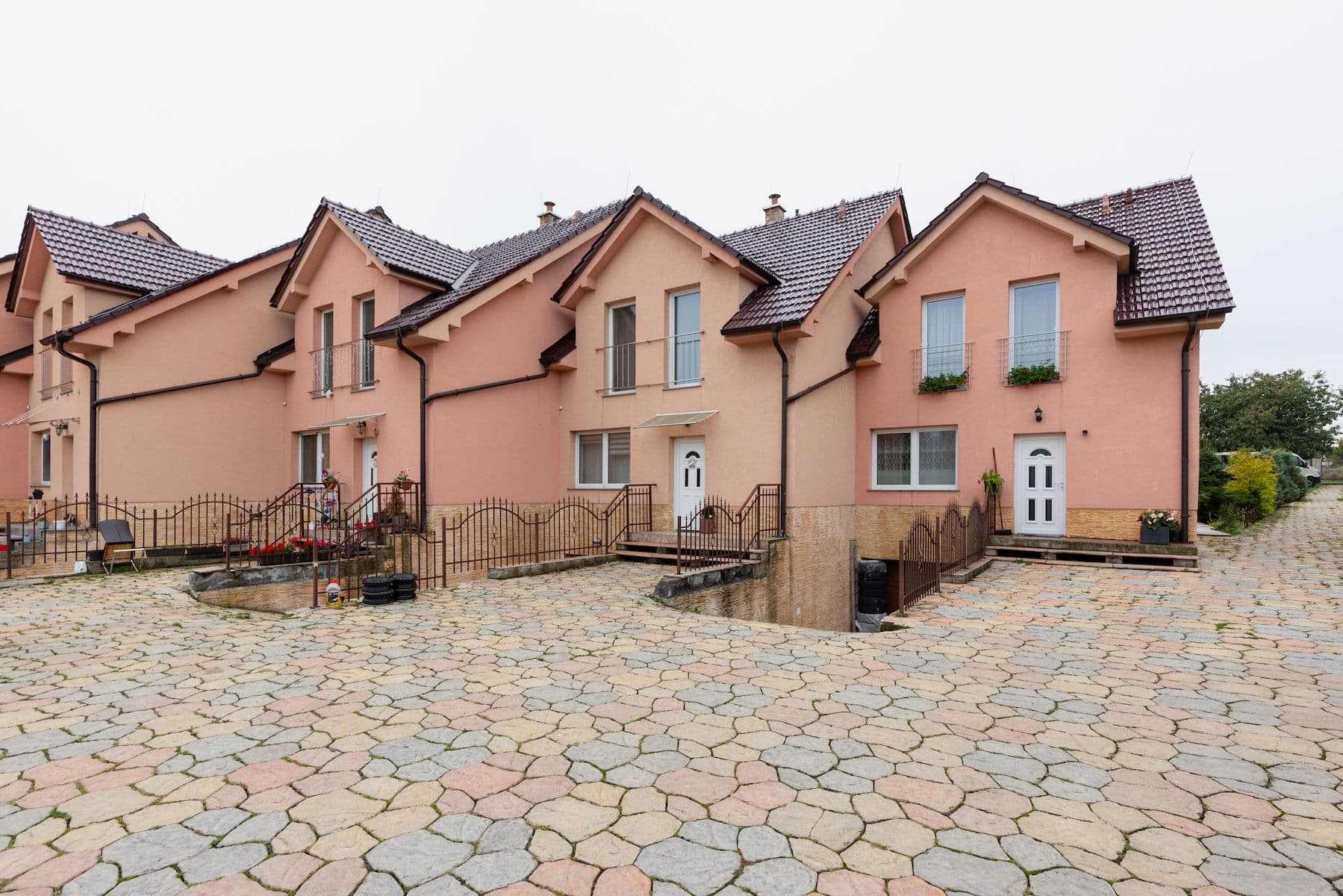 Predaj domu 213 m², pozemek 290 m², Čs. armády, Pletený Újezd, Středočeský kraj Predaj domu 213 m², pozemek 290 m², Čs. armády, Pletený Újezd, Středočeský kraj