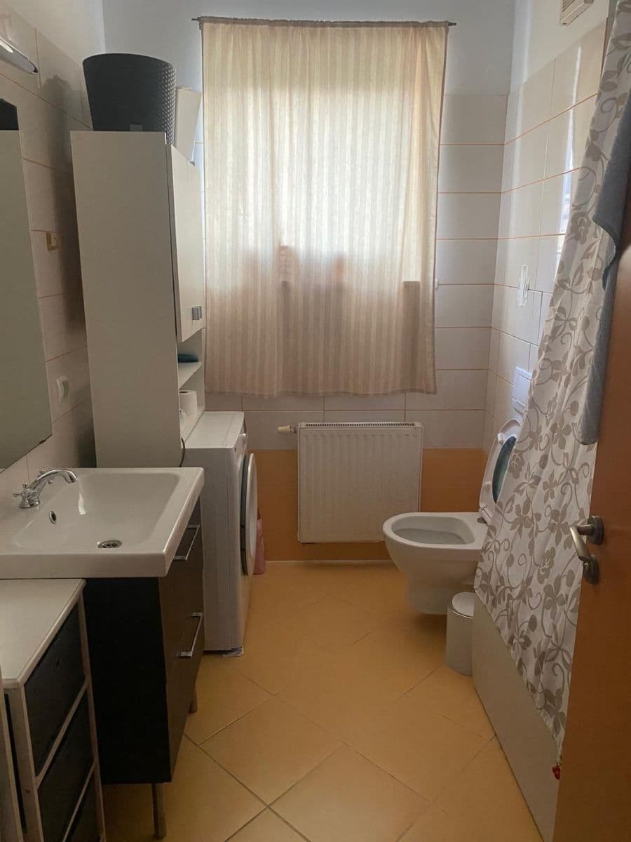 Prenájom bytu 2-izbový 79 m², K Pískovně, Strančice, Středočeský kraj Prenájom bytu 2-izbový 79 m², K Pískovně, Strančice, Středočeský kraj