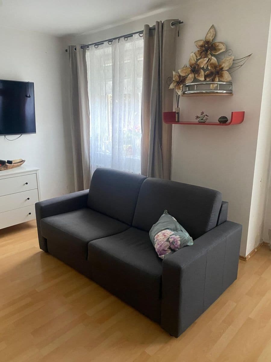 Prenájom bytu 2-izbový 79 m², K Pískovně, Strančice, Středočeský kraj Prenájom bytu 2-izbový 79 m², K Pískovně, Strančice, Středočeský kraj