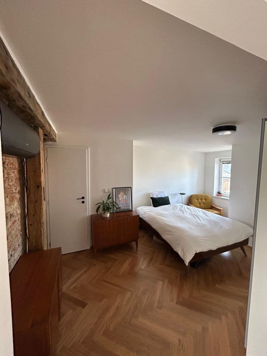 Predaj bytu 2-izbový 79 m², Wenzigova, Praha, Praha Predaj bytu 2-izbový 79 m², Wenzigova, Praha, Praha