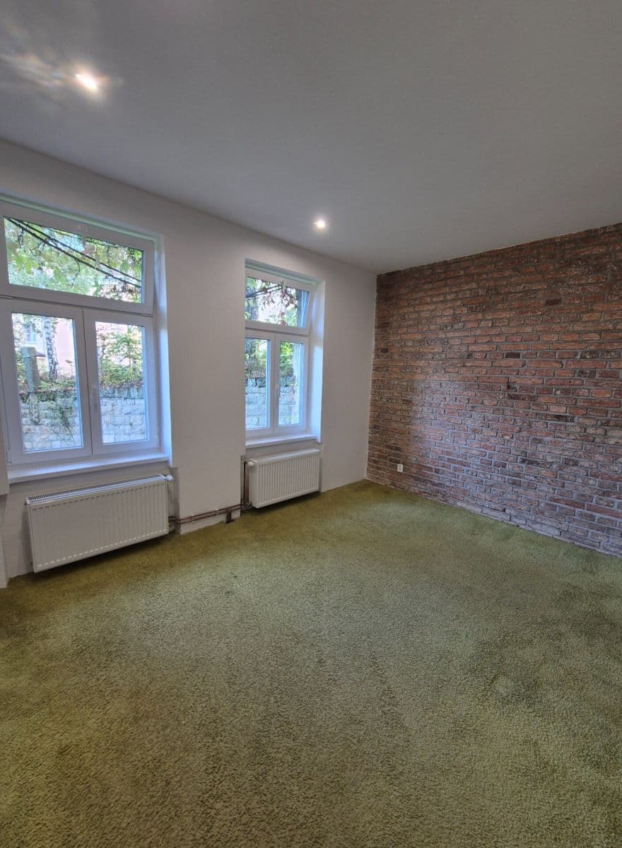 Predaj bytu 2-izbový 95 m², Skřivánčí, Jablonec nad Nisou, Liberecký kraj Predaj bytu 2-izbový 95 m², Skřivánčí, Jablonec nad Nisou, Liberecký kraj