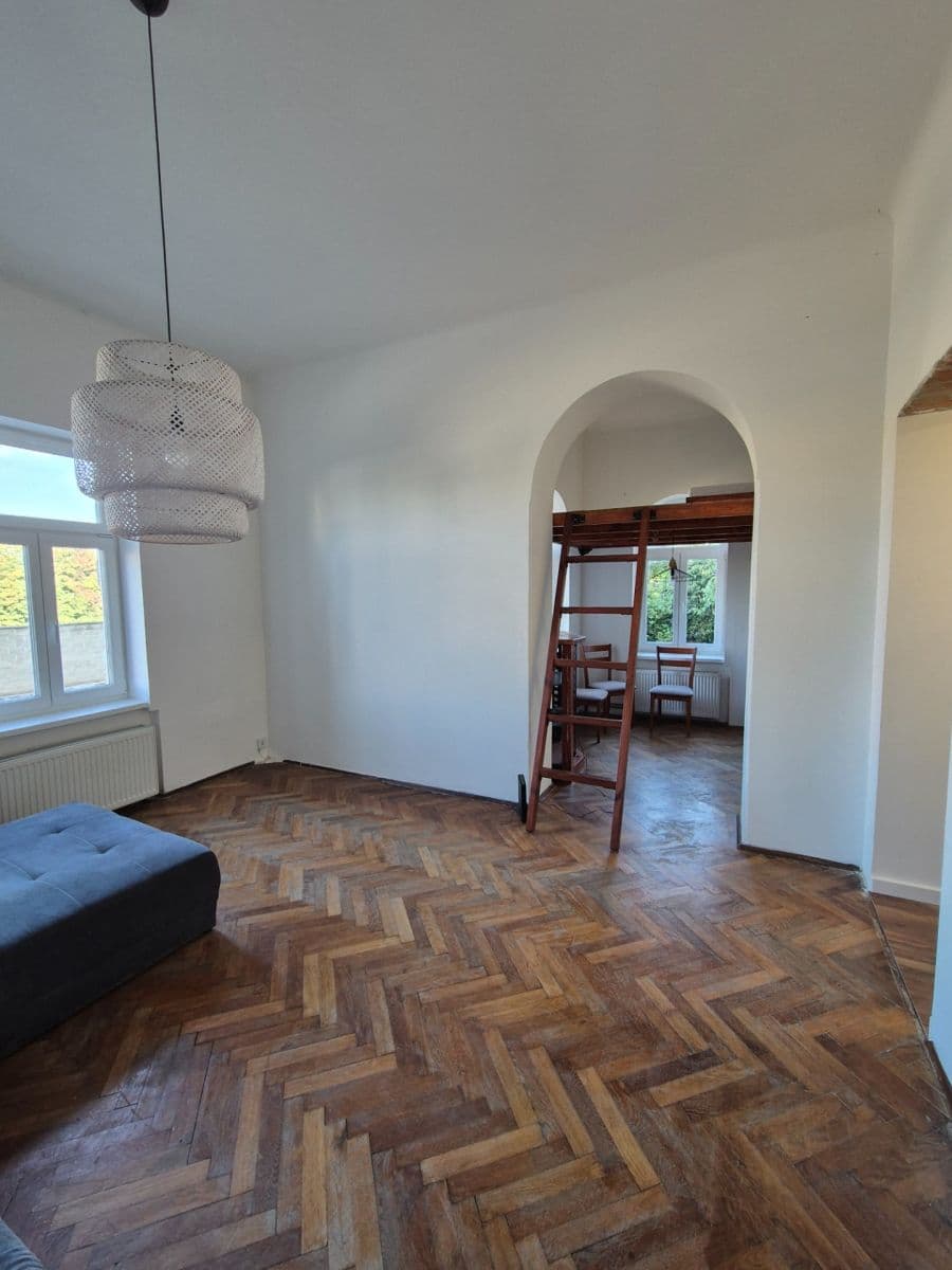 Predaj bytu 2-izbový 95 m², Skřivánčí, Jablonec nad Nisou, Liberecký kraj Predaj bytu 2-izbový 95 m², Skřivánčí, Jablonec nad Nisou, Liberecký kraj