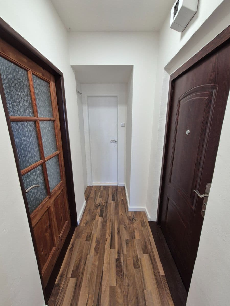 Predaj bytu 2-izbový 95 m², Skřivánčí, Jablonec nad Nisou, Liberecký kraj Predaj bytu 2-izbový 95 m², Skřivánčí, Jablonec nad Nisou, Liberecký kraj