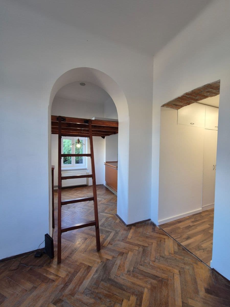 Predaj bytu 2-izbový 95 m², Skřivánčí, Jablonec nad Nisou, Liberecký kraj Predaj bytu 2-izbový 95 m², Skřivánčí, Jablonec nad Nisou, Liberecký kraj