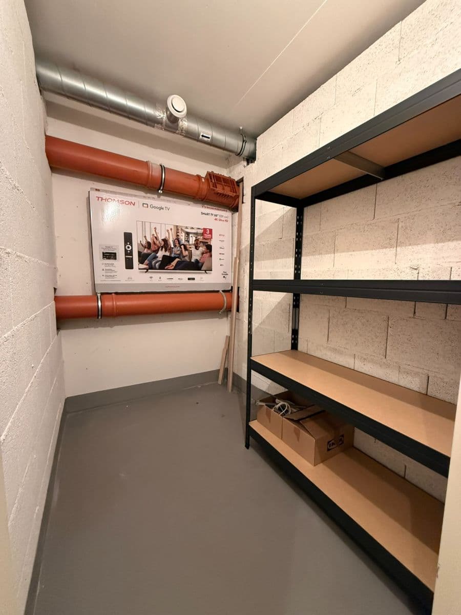 Prenájom bytu 1-izbový 33 m², Lučištníků, Praha, Praha Prenájom bytu 1-izbový 33 m², Lučištníků, Praha, Praha