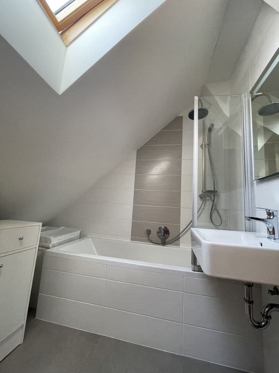 Prenájom bytu 60 m², Národní obrany, Praha, Praha Prenájom bytu 60 m², Národní obrany, Praha, Praha