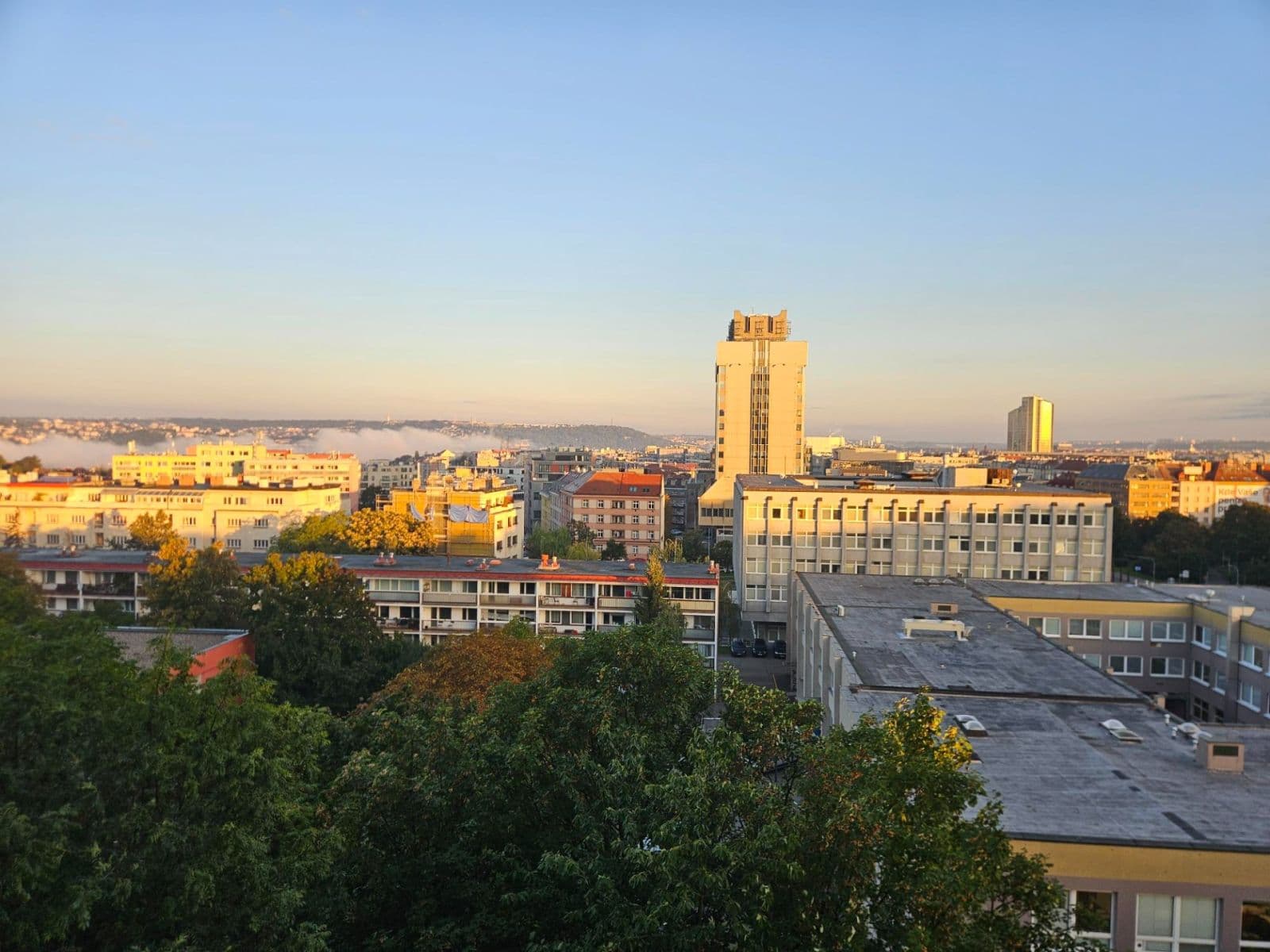 Prenájom bytu 3-izbový 63 m², Kotorská, Praha, Praha Prenájom bytu 3-izbový 63 m², Kotorská, Praha, Praha