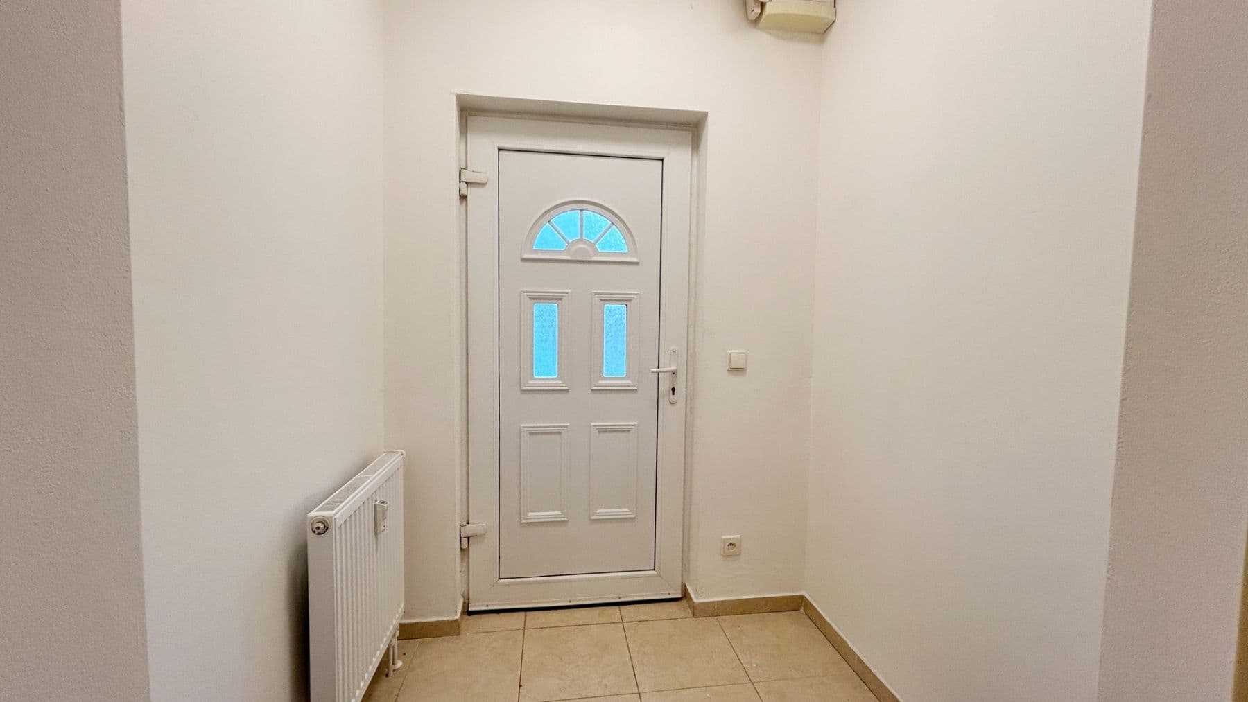 Prenájom bytu 1-izbový 40 m², Otvovice, Středočeský kraj Prenájom bytu 1-izbový 40 m², Otvovice, Středočeský kraj