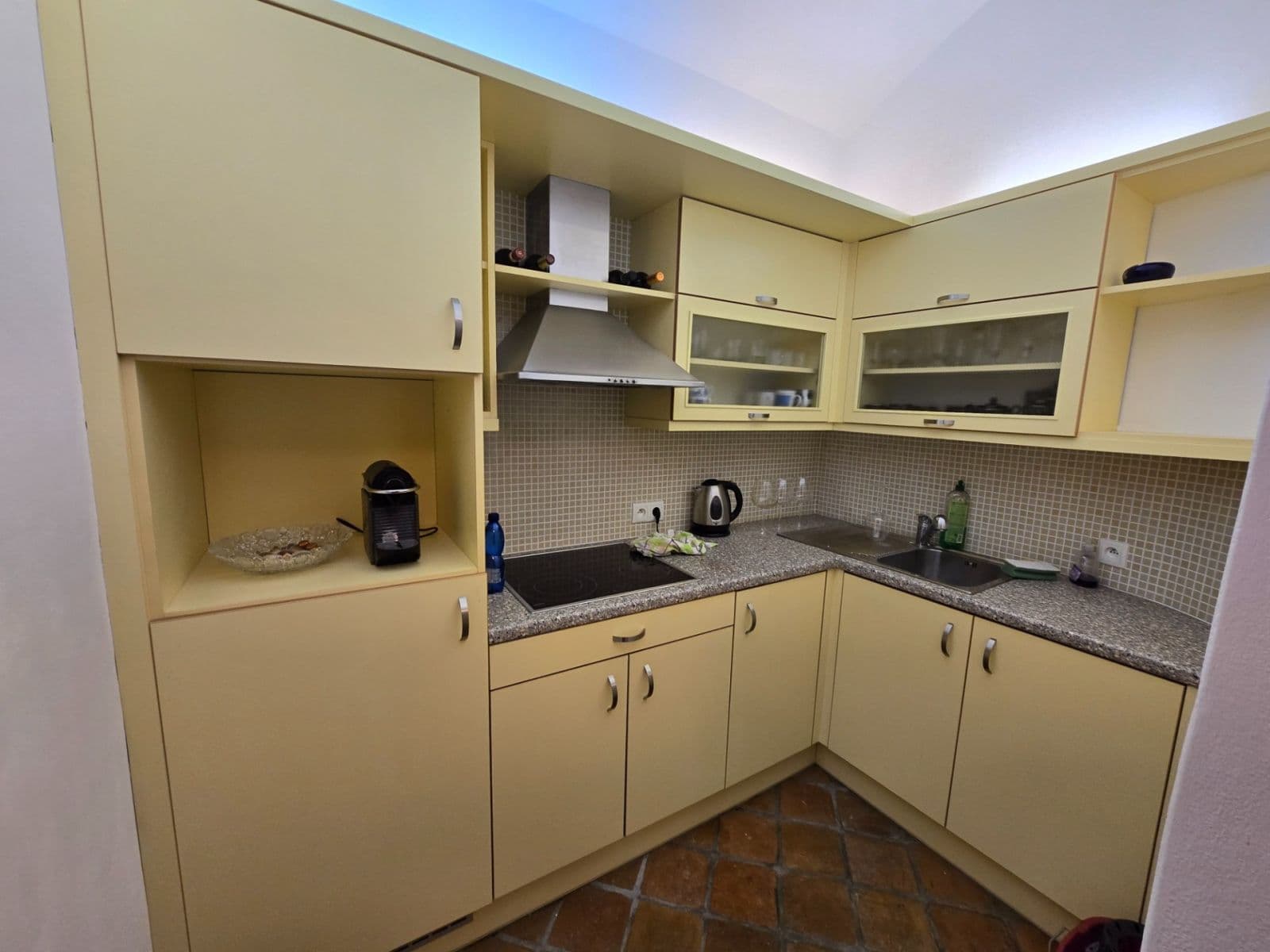 Prenájom bytu 2-izbový 50 m², Římská, Praha, Praha Prenájom bytu 2-izbový 50 m², Římská, Praha, Praha