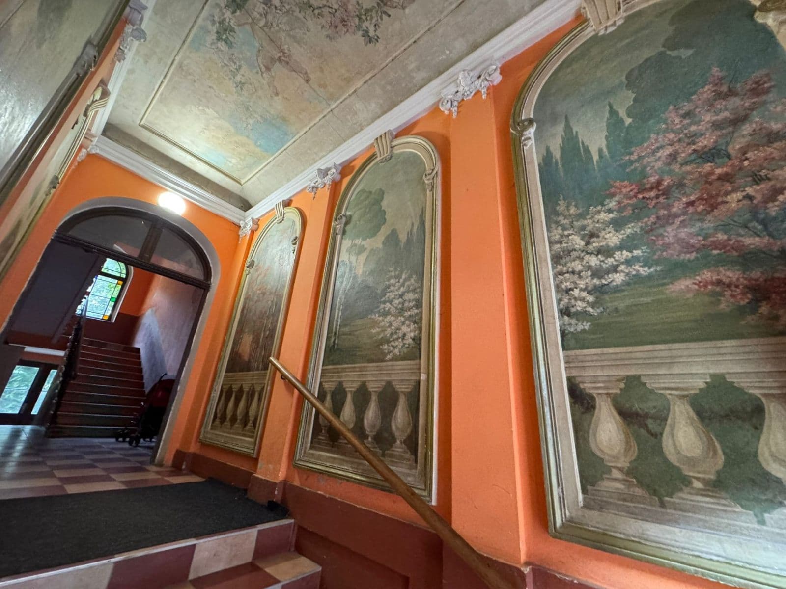 Prenájom bytu 3-izbový 107 m², Ruská, Teplice, Ústecký kraj Prenájom bytu 3-izbový 107 m², Ruská, Teplice, Ústecký kraj