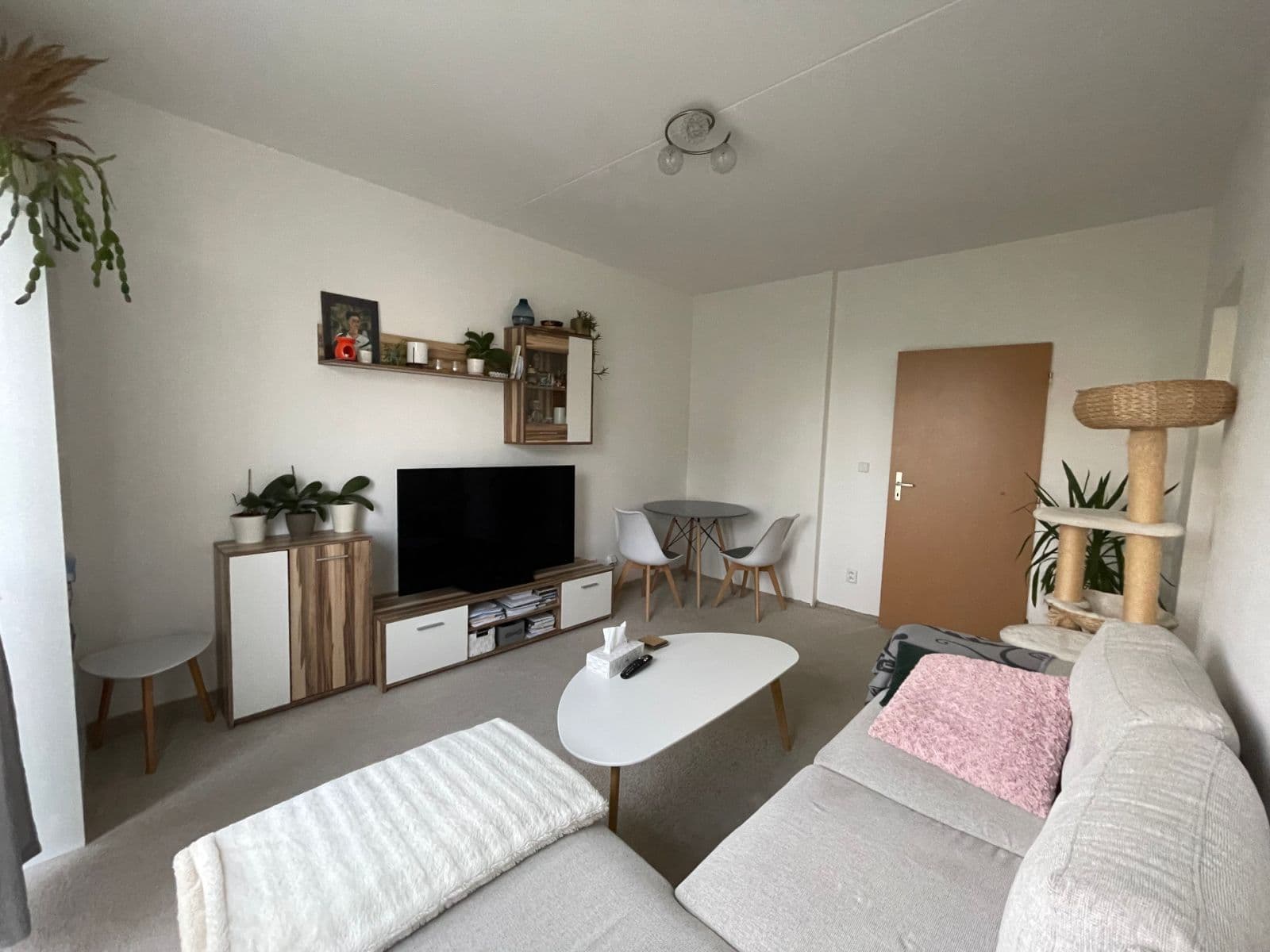 Predaj bytu 2-izbový 48 m², Kubelíkova, Mariánské Lázně, Karlovarský kraj Predaj bytu 2-izbový 48 m², Kubelíkova, Mariánské Lázně, Karlovarský kraj