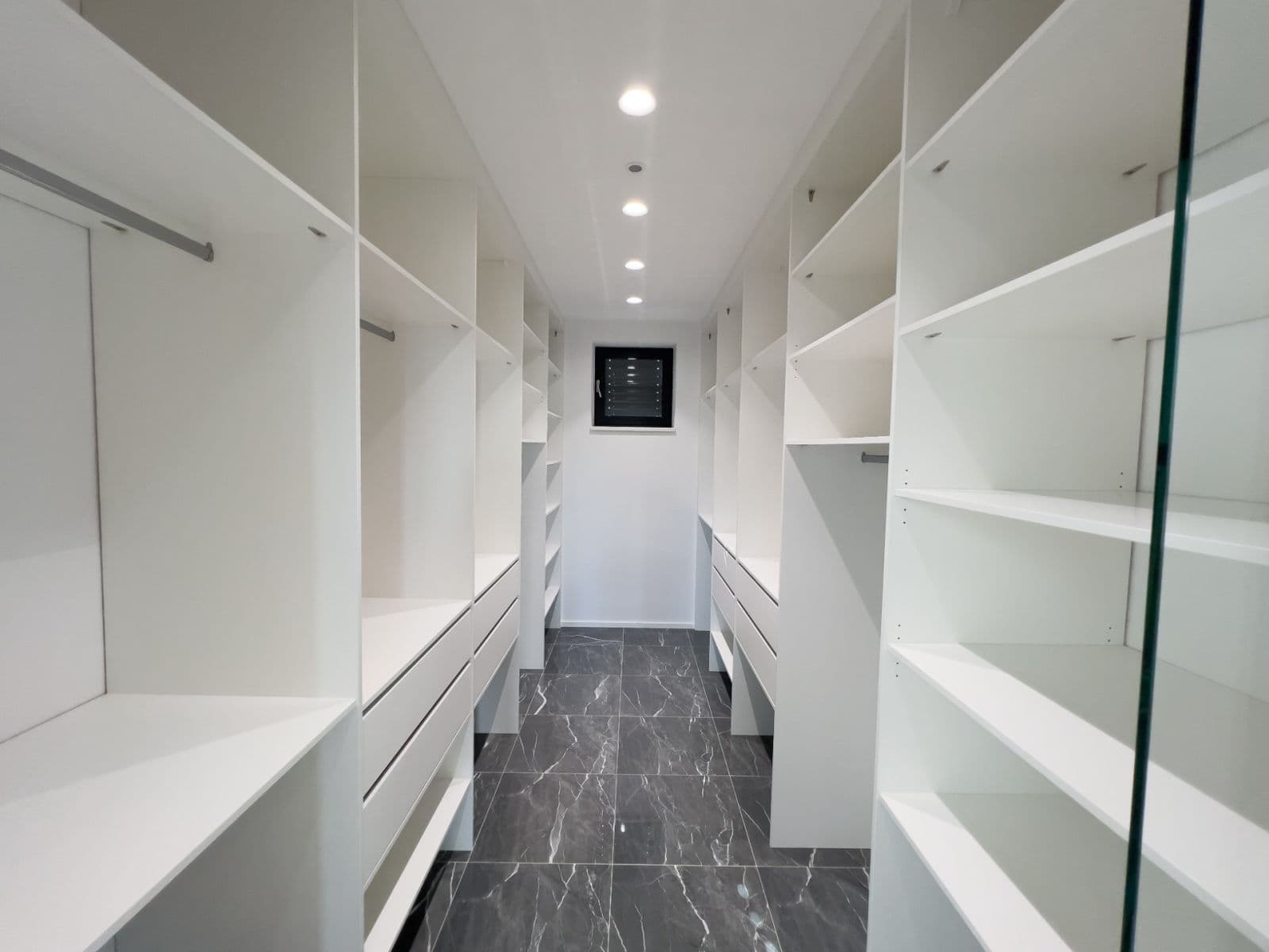 Predaj domu 280 m², pozemek 1.061 m², Oblouková, Všestary, Středočeský kraj Predaj domu 280 m², pozemek 1.061 m², Oblouková, Všestary, Středočeský kraj