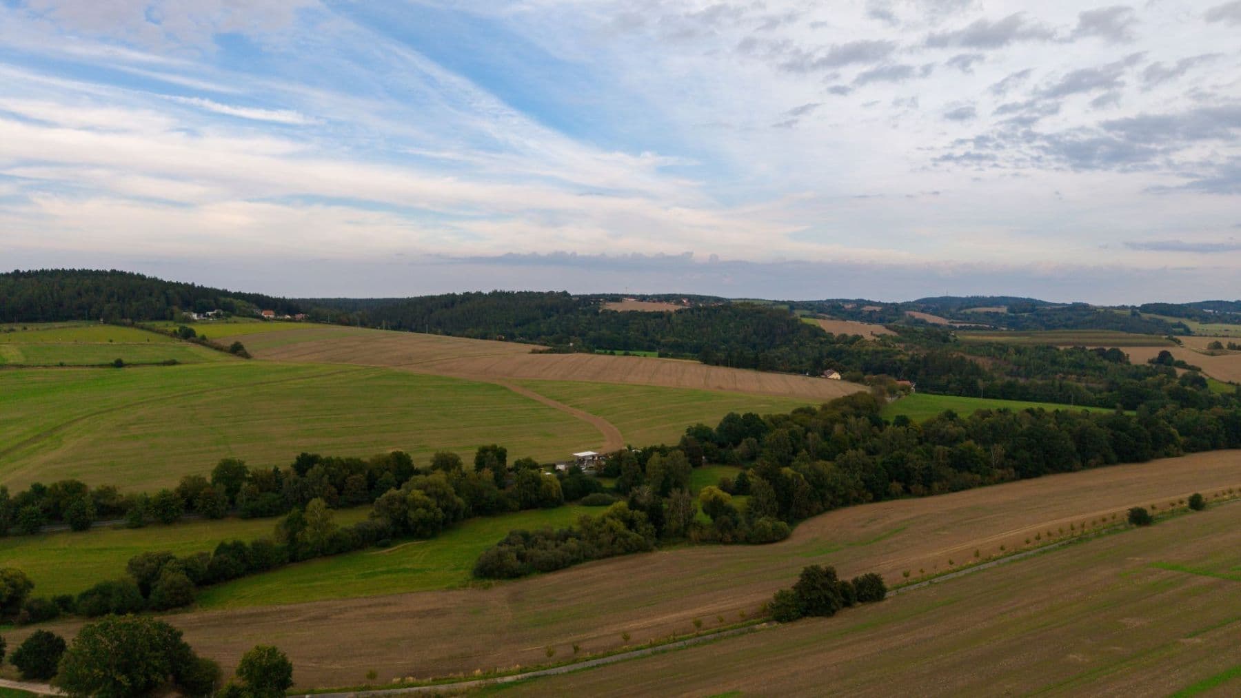 Predaj domu 280 m², pozemek 1.061 m², Oblouková, Všestary, Středočeský kraj Predaj domu 280 m², pozemek 1.061 m², Oblouková, Všestary, Středočeský kraj