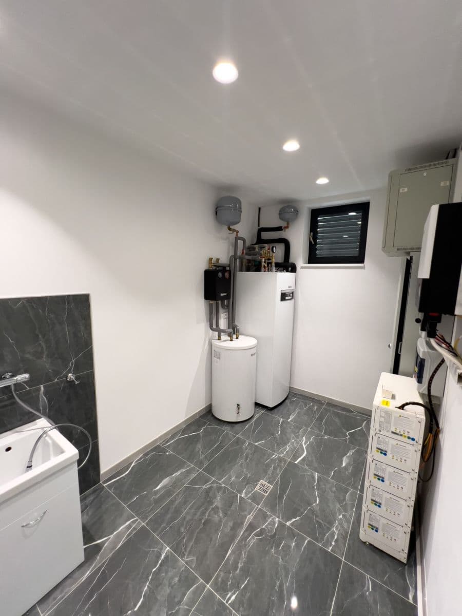 Predaj domu 280 m², pozemek 1.061 m², Oblouková, Všestary, Středočeský kraj Predaj domu 280 m², pozemek 1.061 m², Oblouková, Všestary, Středočeský kraj