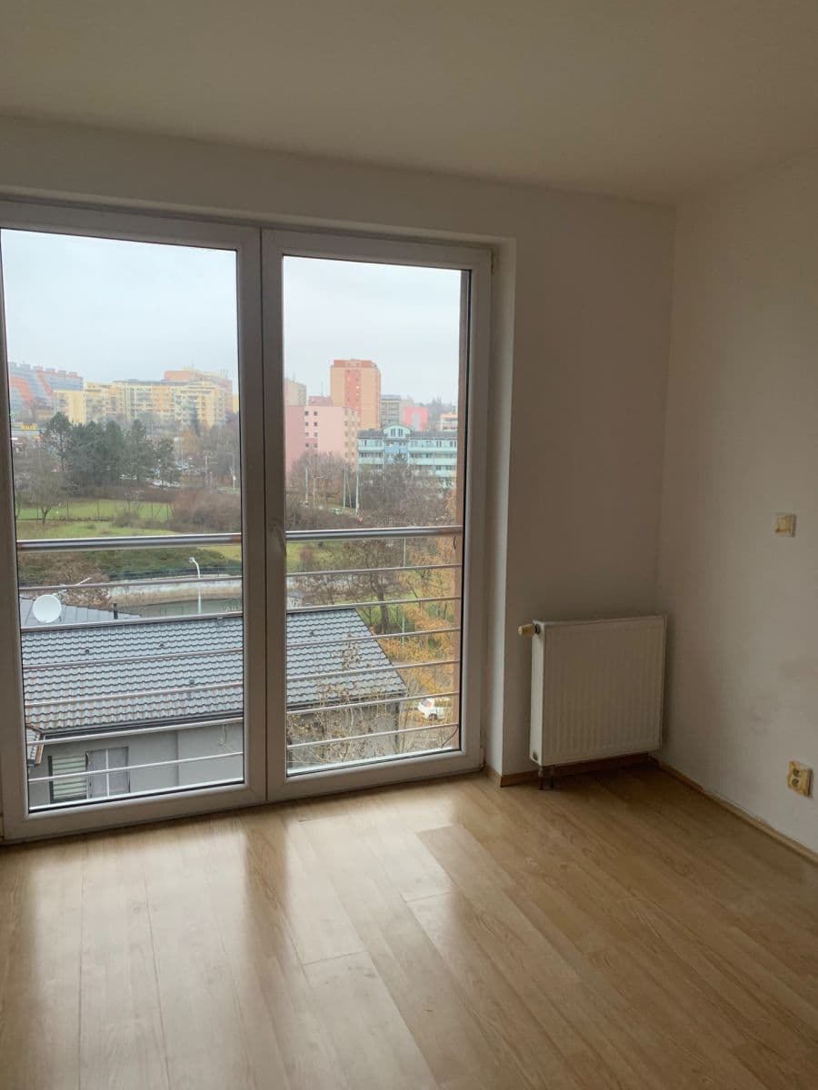Prenájom domu 250 m², pozemok 200 m², Pod Viaduktem, Praha, Praha Prenájom domu 250 m², pozemok 200 m², Pod Viaduktem, Praha, Praha