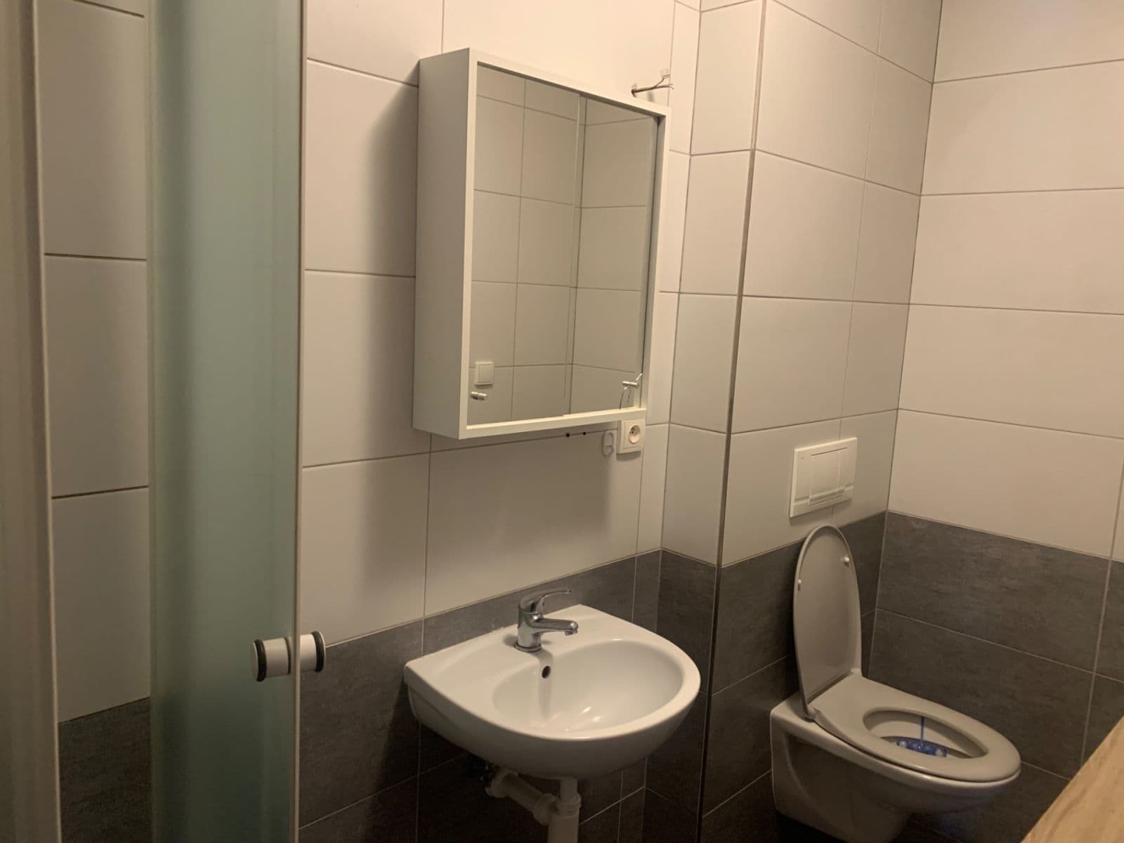Prenájom domu 250 m², pozemok 200 m², Pod Viaduktem, Praha, Praha Prenájom domu 250 m², pozemok 200 m², Pod Viaduktem, Praha, Praha