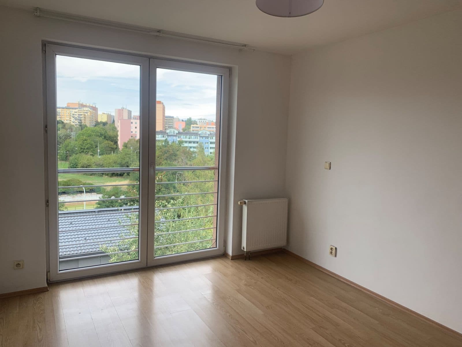 Prenájom domu 250 m², pozemok 200 m², Pod Viaduktem, Praha, Praha Prenájom domu 250 m², pozemok 200 m², Pod Viaduktem, Praha, Praha