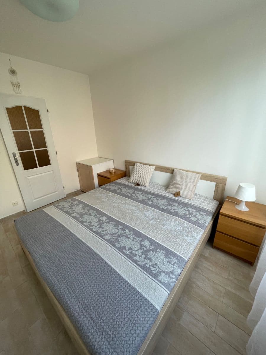 Prenájom bytu 2-izbový 42 m², Pujmanové, Praha, Praha Prenájom bytu 2-izbový 42 m², Pujmanové, Praha, Praha