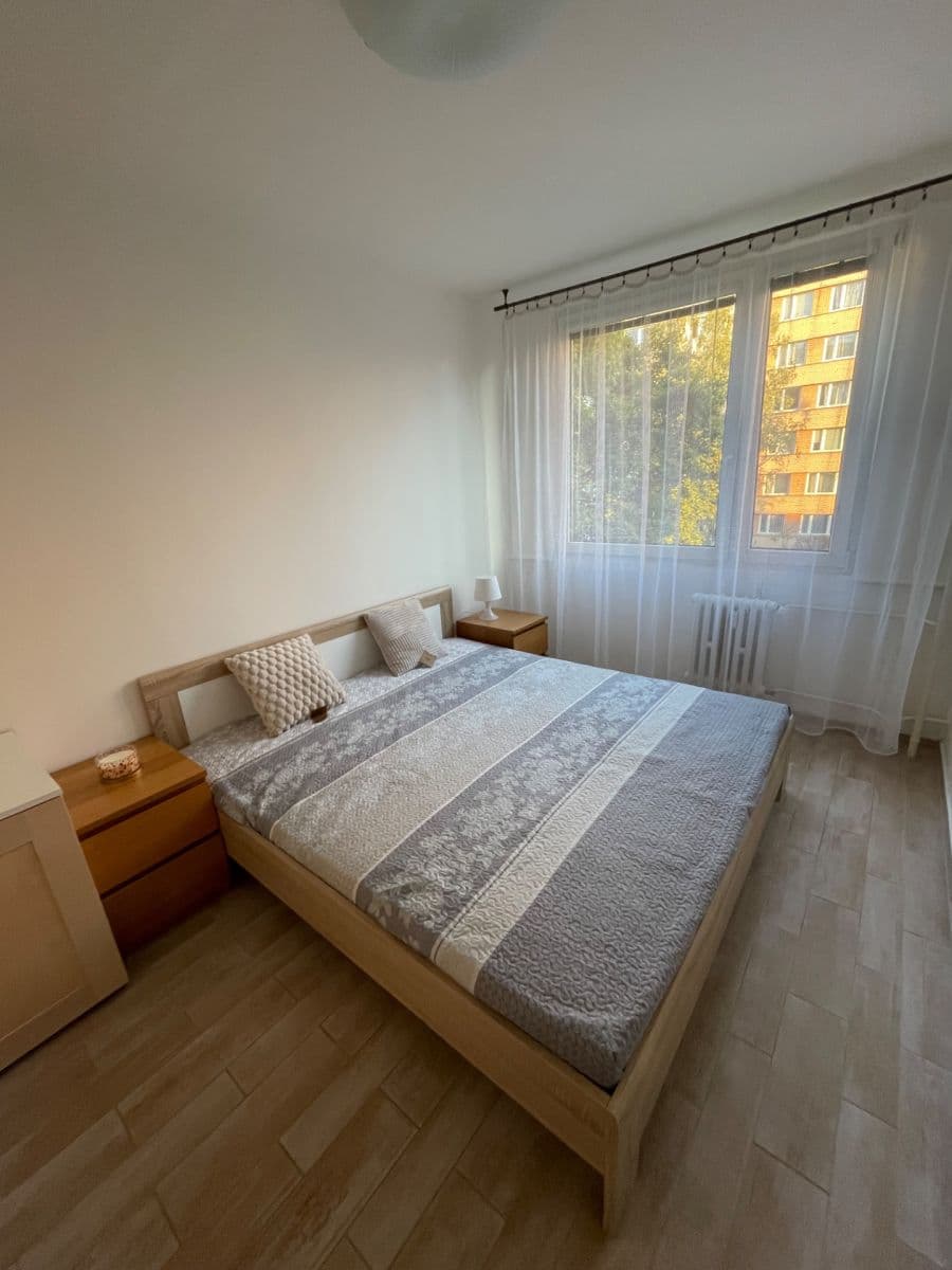Prenájom bytu 2-izbový 42 m², Pujmanové, Praha, Praha Prenájom bytu 2-izbový 42 m², Pujmanové, Praha, Praha