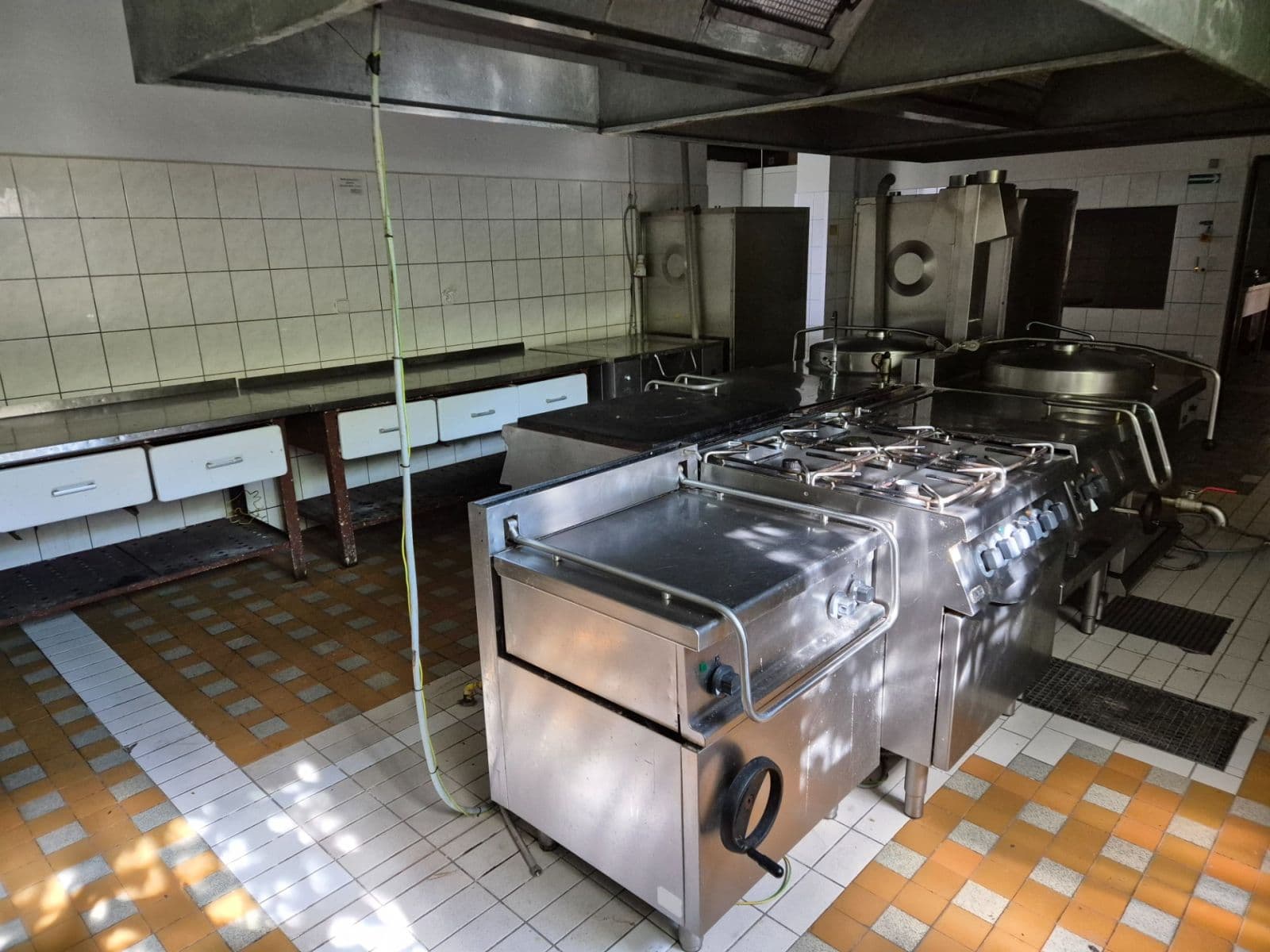 Predaj nebytového priestoru 450 m², Lomní, Trutnov, Královéhradecký kraj Predaj nebytového priestoru 450 m², Lomní, Trutnov, Královéhradecký kraj