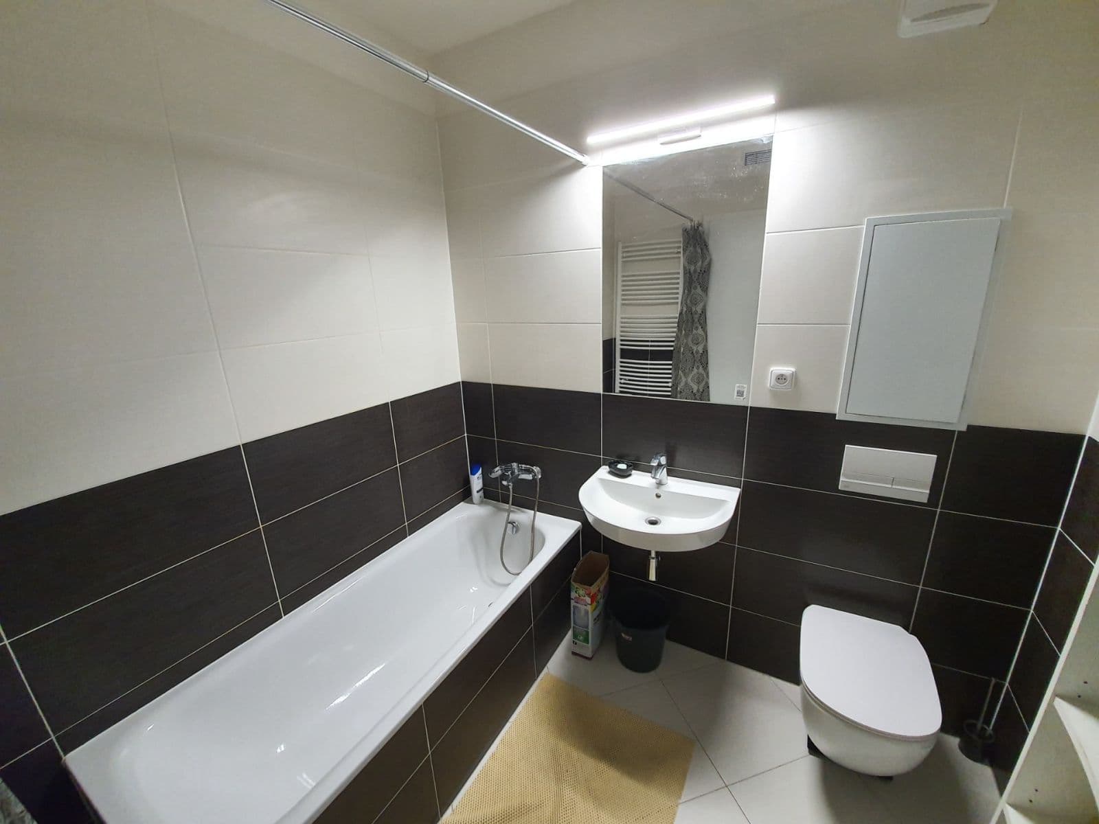 Prenájom bytu 2-izbový 53 m², Ferrariho, Praha, Praha Prenájom bytu 2-izbový 53 m², Ferrariho, Praha, Praha