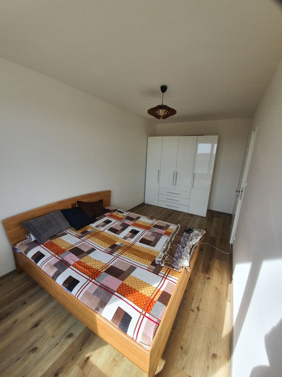 Prenájom bytu 2-izbový 53 m², Ferrariho, Praha, Praha Prenájom bytu 2-izbový 53 m², Ferrariho, Praha, Praha