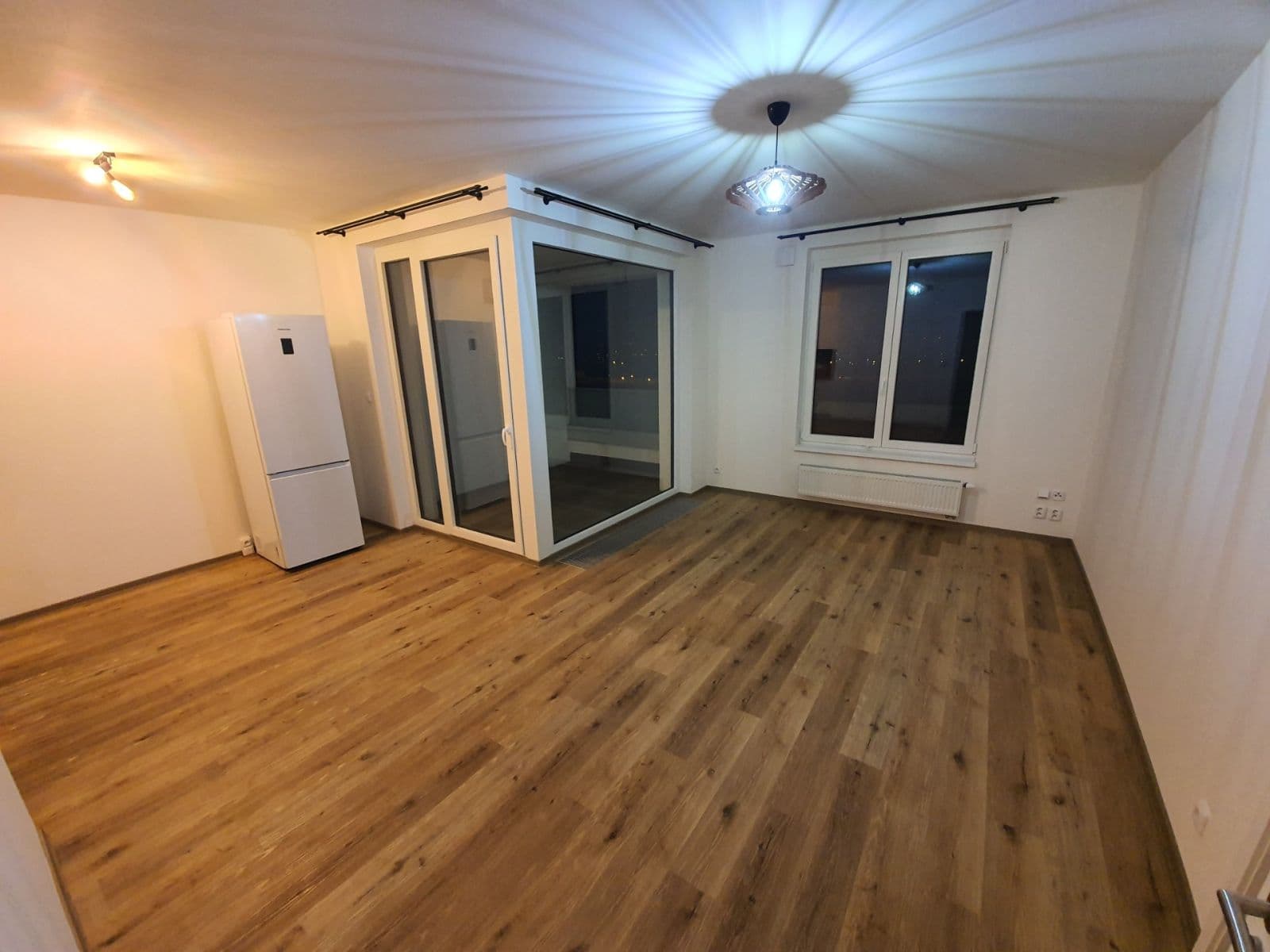 Prenájom bytu 2-izbový 53 m², Ferrariho, Praha, Praha Prenájom bytu 2-izbový 53 m², Ferrariho, Praha, Praha