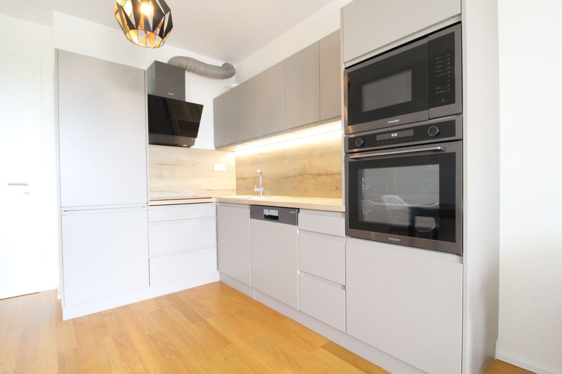 Prenájom bytu 2-izbový 62 m², Plzákova, Praha, Praha Prenájom bytu 2-izbový 62 m², Plzákova, Praha, Praha