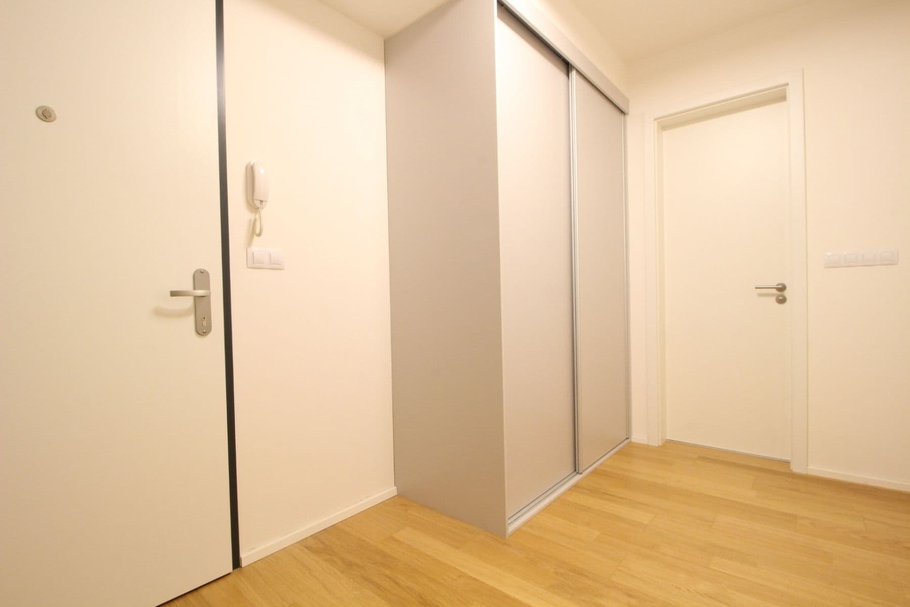 Prenájom bytu 2-izbový 62 m², Plzákova, Praha, Praha Prenájom bytu 2-izbový 62 m², Plzákova, Praha, Praha