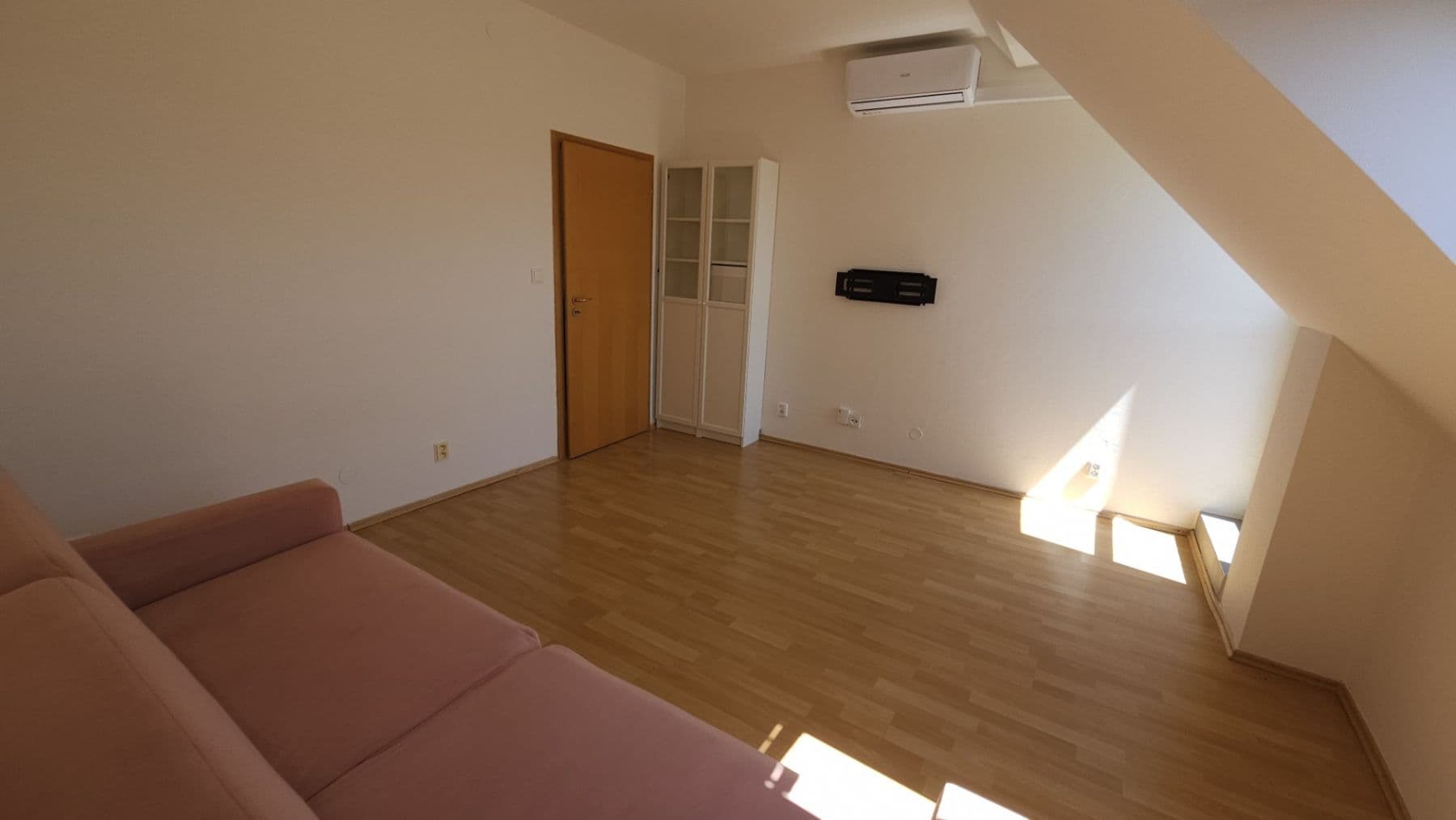 Predaj bytu 2-izbový 58 m², Lesní, Bílovice nad Svitavou, Jihomoravský kraj Predaj bytu 2-izbový 58 m², Lesní, Bílovice nad Svitavou, Jihomoravský kraj