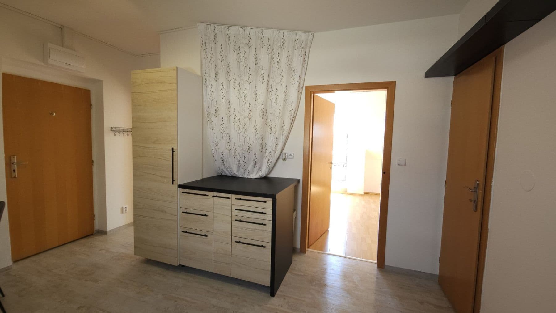 Predaj bytu 2-izbový 58 m², Lesní, Bílovice nad Svitavou, Jihomoravský kraj Predaj bytu 2-izbový 58 m², Lesní, Bílovice nad Svitavou, Jihomoravský kraj