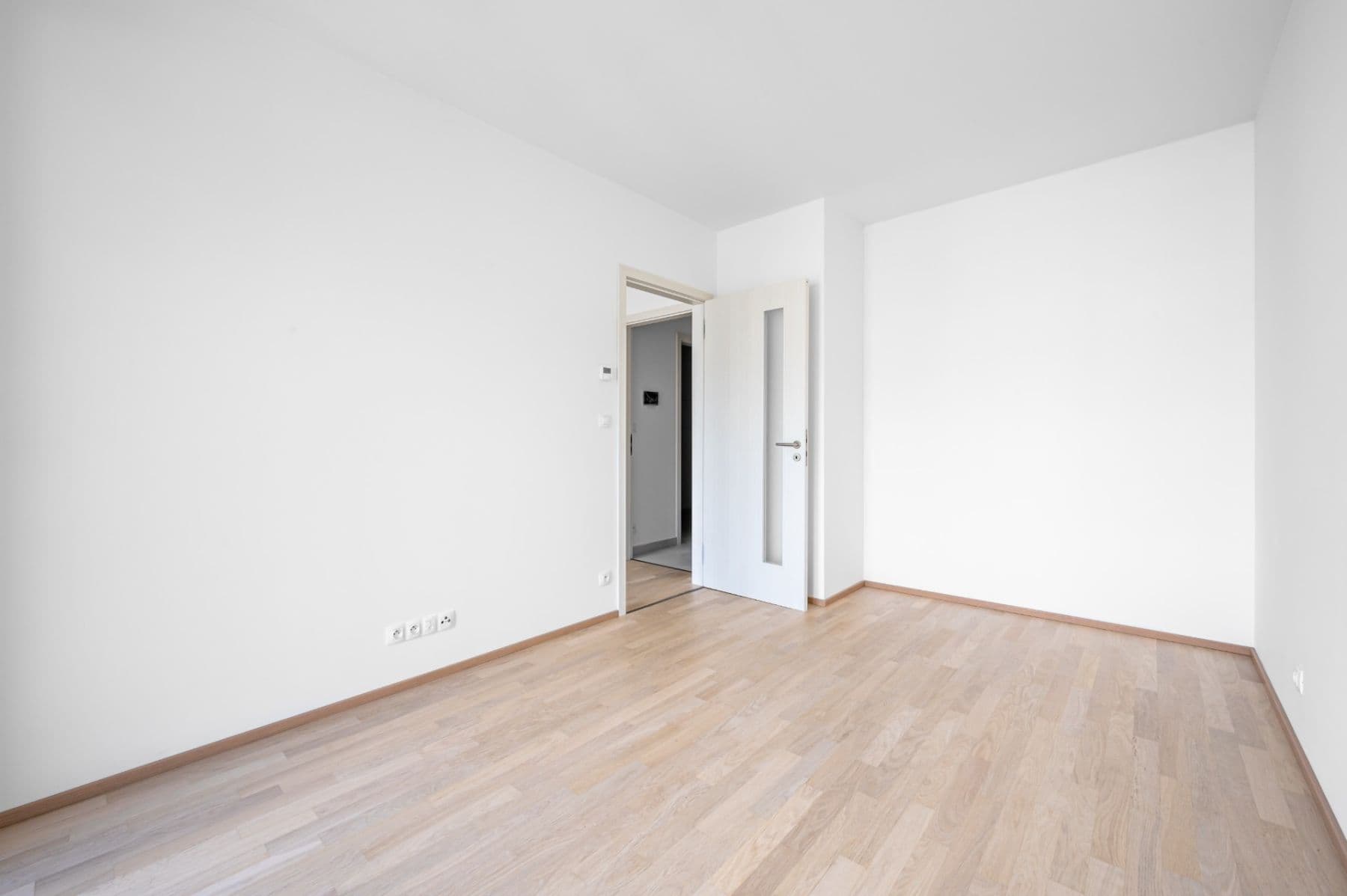 Prenájom bytu 2-izbový 48 m², Vojenova, Praha, Praha Prenájom bytu 2-izbový 48 m², Vojenova, Praha, Praha