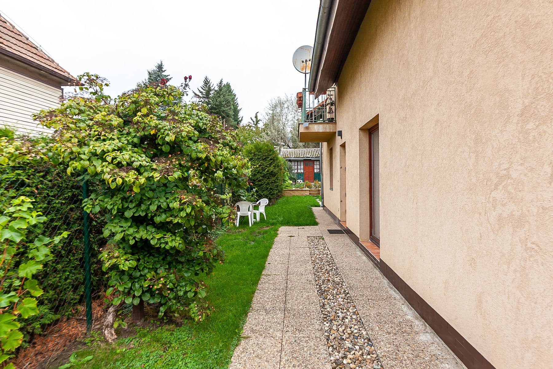 Predaj bytu 4-izbový 371 m², Palouky, Hostivice, Středočeský kraj Predaj bytu 4-izbový 371 m², Palouky, Hostivice, Středočeský kraj