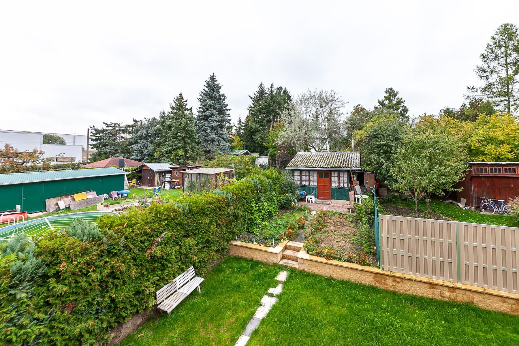 Predaj bytu 4-izbový 371 m², Palouky, Hostivice, Středočeský kraj Predaj bytu 4-izbový 371 m², Palouky, Hostivice, Středočeský kraj