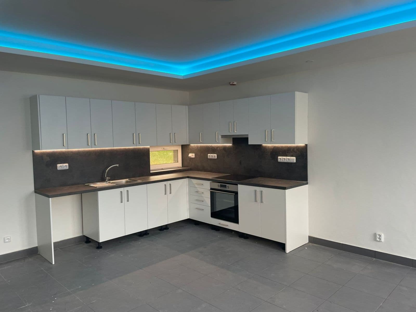 Prenájom domu 103 m², pozemek 100 m², náměstí Svobody, Šternberk, Olomoucký kraj Prenájom domu 103 m², pozemek 100 m², náměstí Svobody, Šternberk, Olomoucký kraj