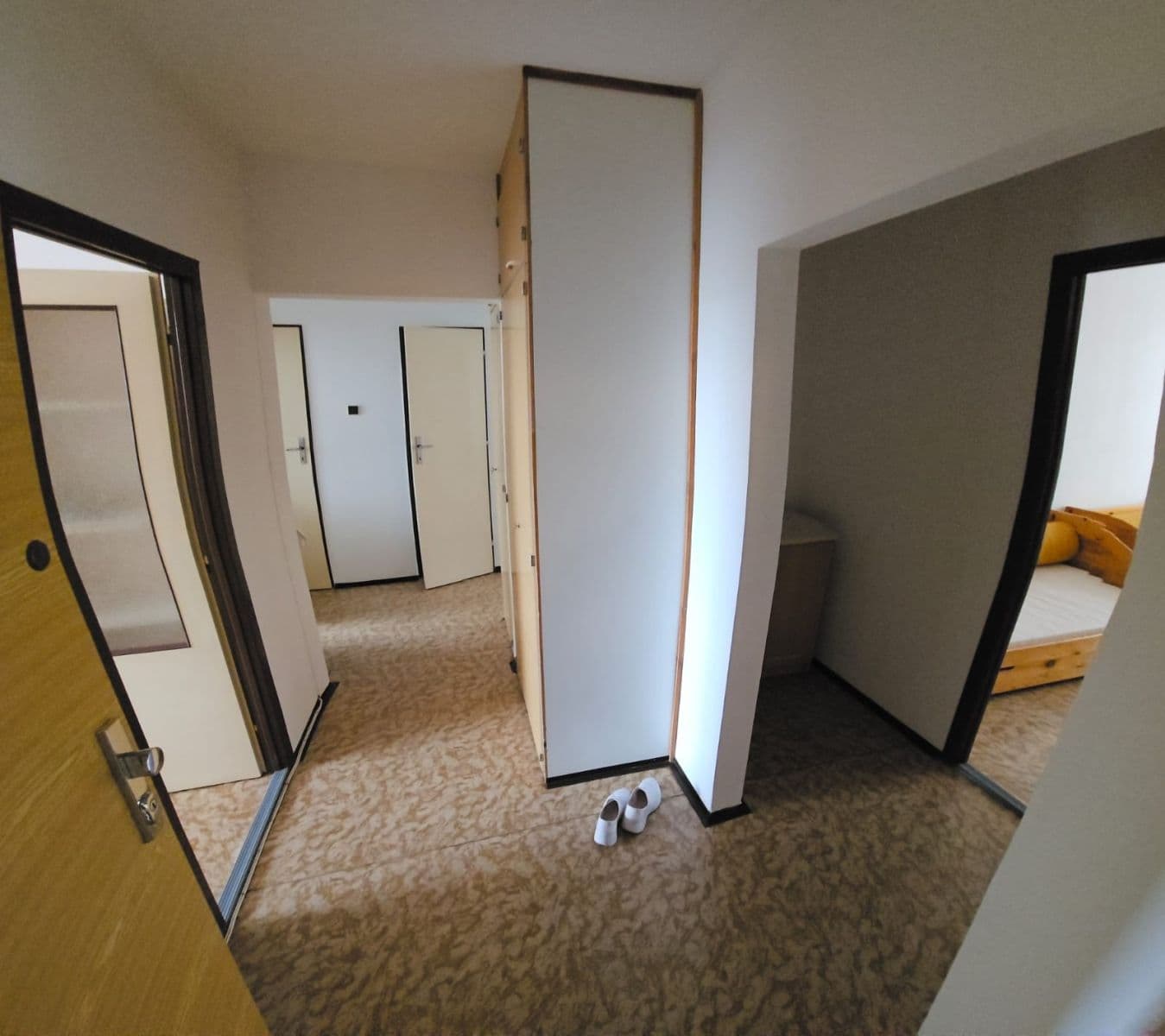 Prenájom bytu 3-izbový 80 m², Generála Janouška, Praha, Praha Prenájom bytu 3-izbový 80 m², Generála Janouška, Praha, Praha